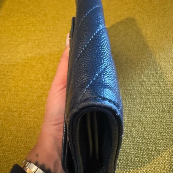 Yves Saint Laurent Cassandre Matelasse Large Flap Wallet in Grain Leather Navy - Picture 7 of 14